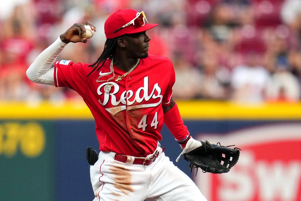 Elly De La Cruz Reds