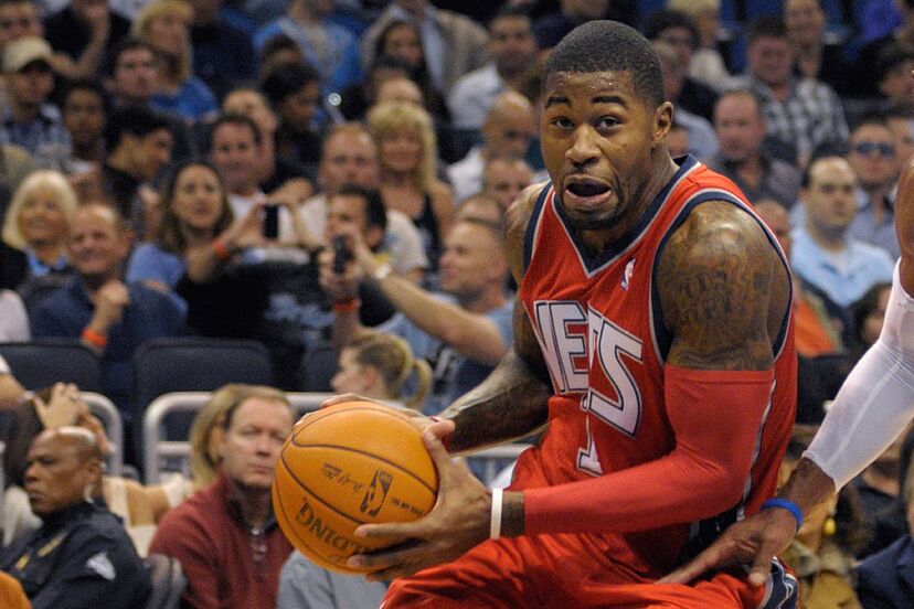 Fotografía de archivo del exjugador de la NBA, Terrence Williams, condenado a 10 años de prisión por estafa.