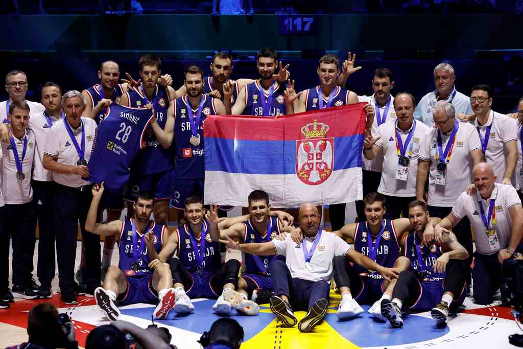 equipo de serbia FIBA