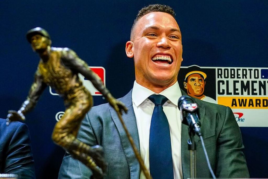 Aaron Judge ganó el Premio Roberto Clemente 2023