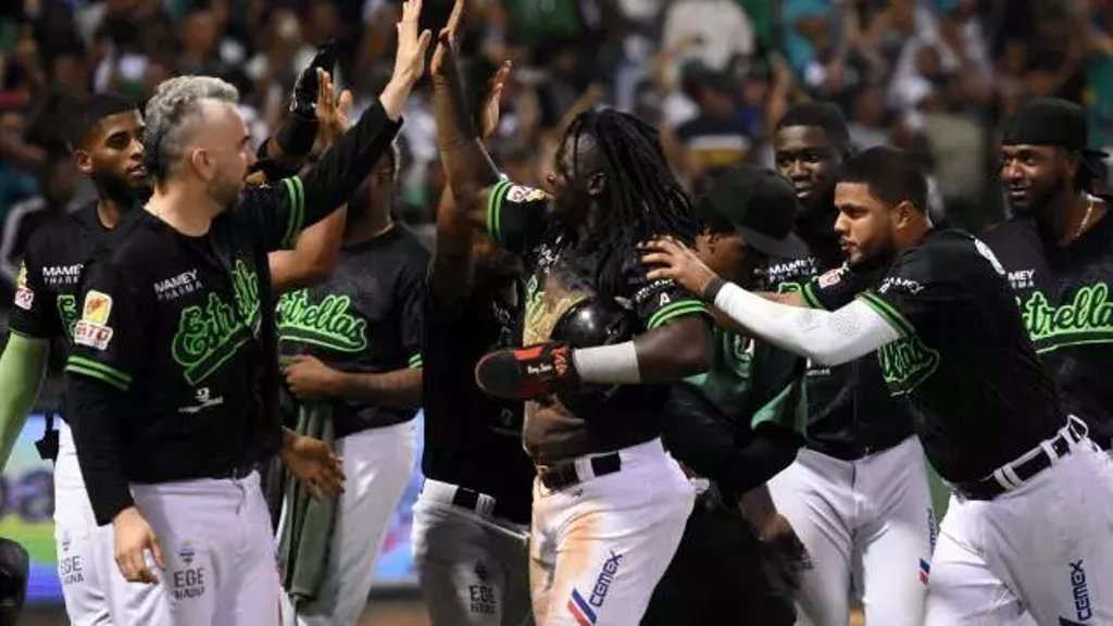 Jugadores de las Estrellas Celebran