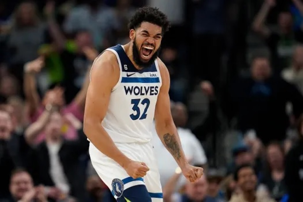 K. Towns