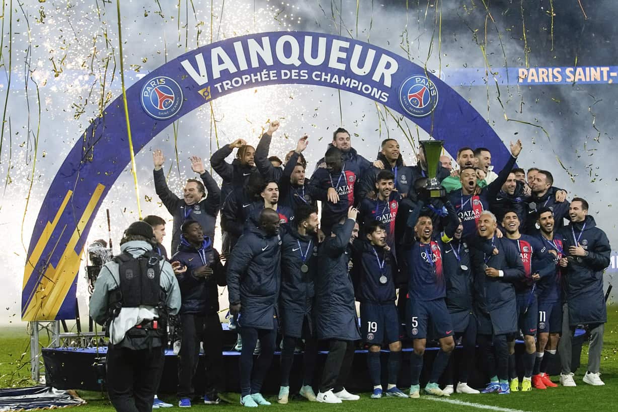 Mbappé vuelve a anotar y PSG