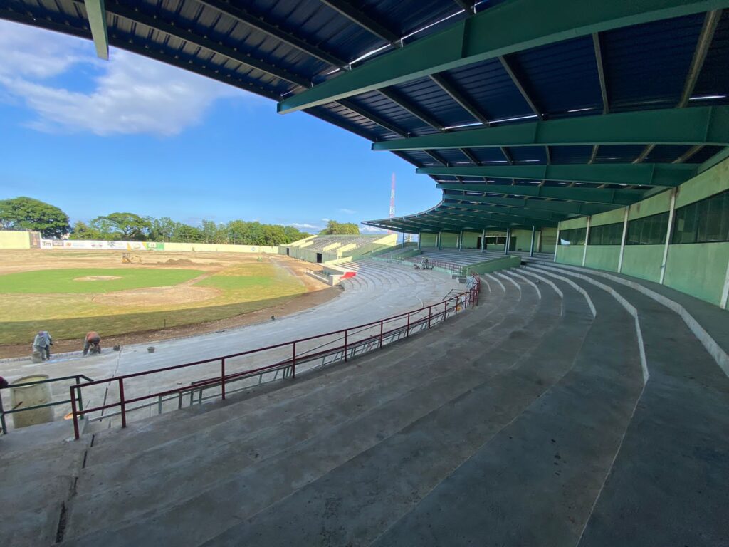 Estadio de puerto plata en remodelación